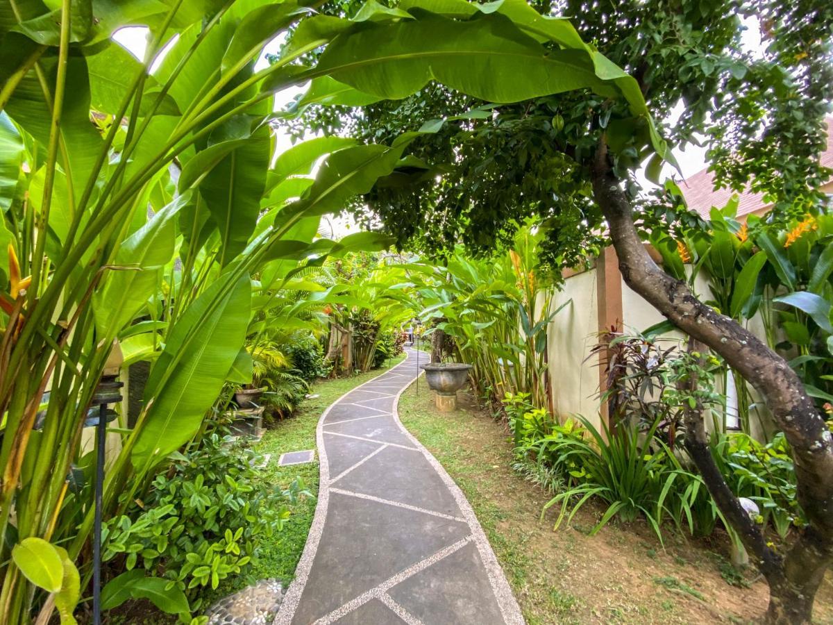 Desamuda Village Seminyak Exterior foto