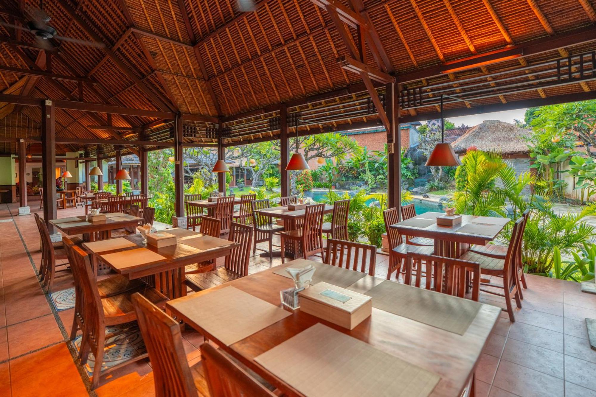 Desamuda Village Seminyak Exterior foto